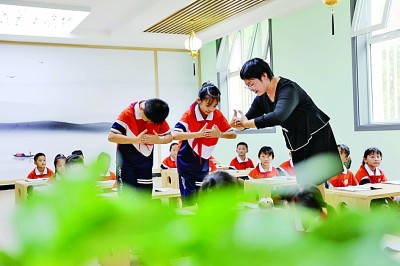 河北巨鹿：落实“双减”政策 促进学生快乐成长