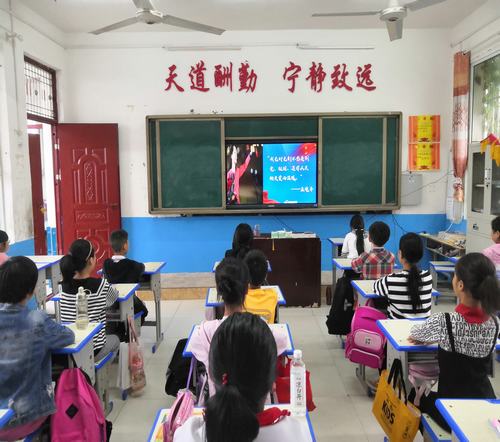 漯河市郾城区孟庙镇第二中心小学：学习晚舟感言 厚植家国情怀