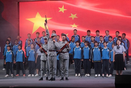 彩云之南，一所乡村中学史上的两个第一
