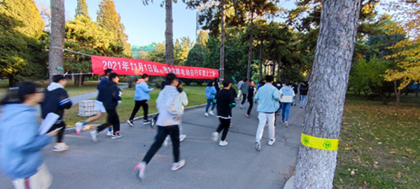 冬奥知识进校园 北京科技大学掀起“冰雪热”