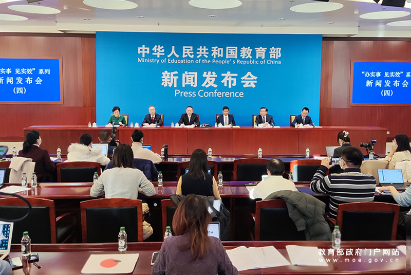 教育部：2022届高校毕业生规模预计1076万，同比增加167万