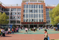 书友淘书乐翻天  浓浓书香润心田——平顶山市卫东区平马路小学举行“书友淘书会”活动