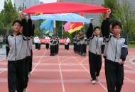 无畏敬先锋@未来 ———郑州市高新区第二实验中学举行首届田径运动会