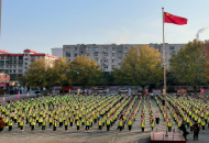 冠军风采映校园，莘莘学子共筑梦 ——平顶山市卫东区东环路小学射箭项目冠军进校园活动