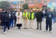 　太康城关三中“护学岗”一直在路上