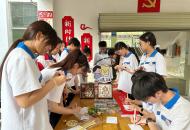 漯河市第四高级中学开展同伴关爱行动