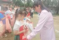 爱心妈妈”结对关爱困境儿童