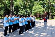 河南职业技术学院在焦桐树下举办思政课