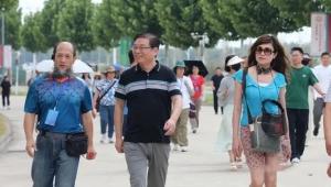香港中小幼特学校校长代表团考察漯河市示范性综合实践基地
