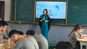 九宫格里的生命花开：一场穿越时光的心灵疗愈之旅