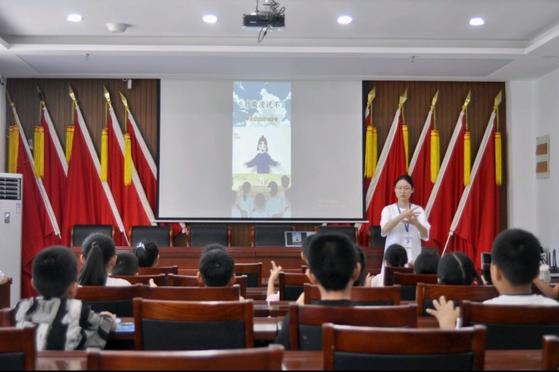 校园安全教育行：反霸凌与反诈骗守护青春防线