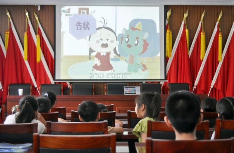 校园安全教育行：反霸凌与反诈骗守护青春防线