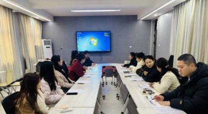 平顶山市徐玲子名师工作室新教材培训暨市级骨干培育对象微型课展示活动