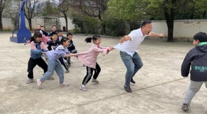 山村教育的守望者 ——新县乡村教学点采访手记