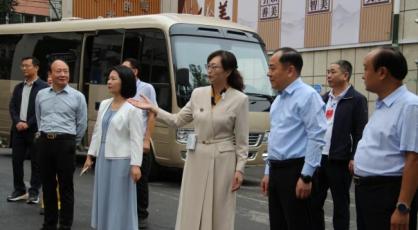 弘扬中华文化 传承民族精神——平顶山市卫东区人大莅临实验小学调研中华优秀传统文化进校园工作